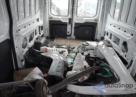 2020 Ford Transit-250 z USA, uszkodzony, nr VIN 1FTBR1C81LKB65621